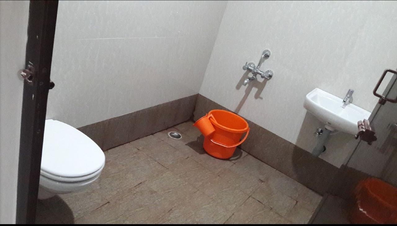 Hotel Gowri Sankar Ambāsamudram 외부 사진